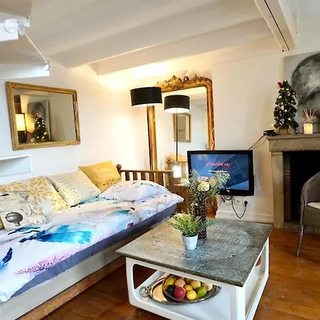 08 Grand Loft Near Notre Dame * Párizs