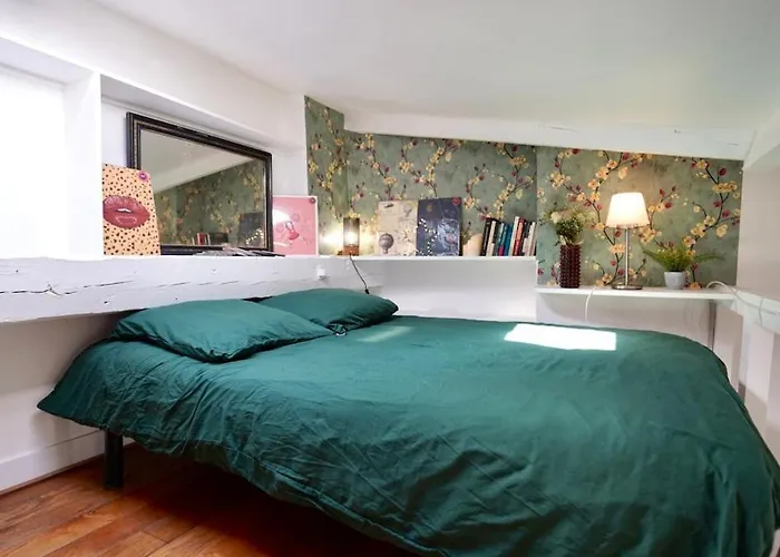 08 Grand Loft Near Notre Dame