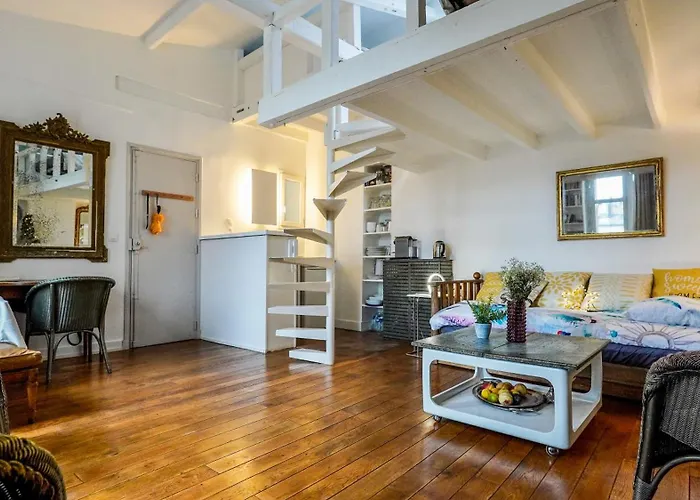 Апартаменты 08 Grand Loft Near Notre Dame